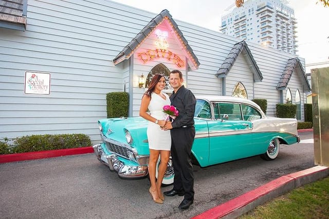 World-Famous Drive-Up Wedding in Las Vegas - Photo 1 of 17